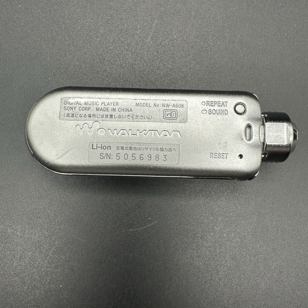 最終値下げSONY WALKMAN NW-A608 2GBミュージックプレーヤー Sony Walkman NW-A608 2GB Violet Blue USB Stick MP3 Player Tested