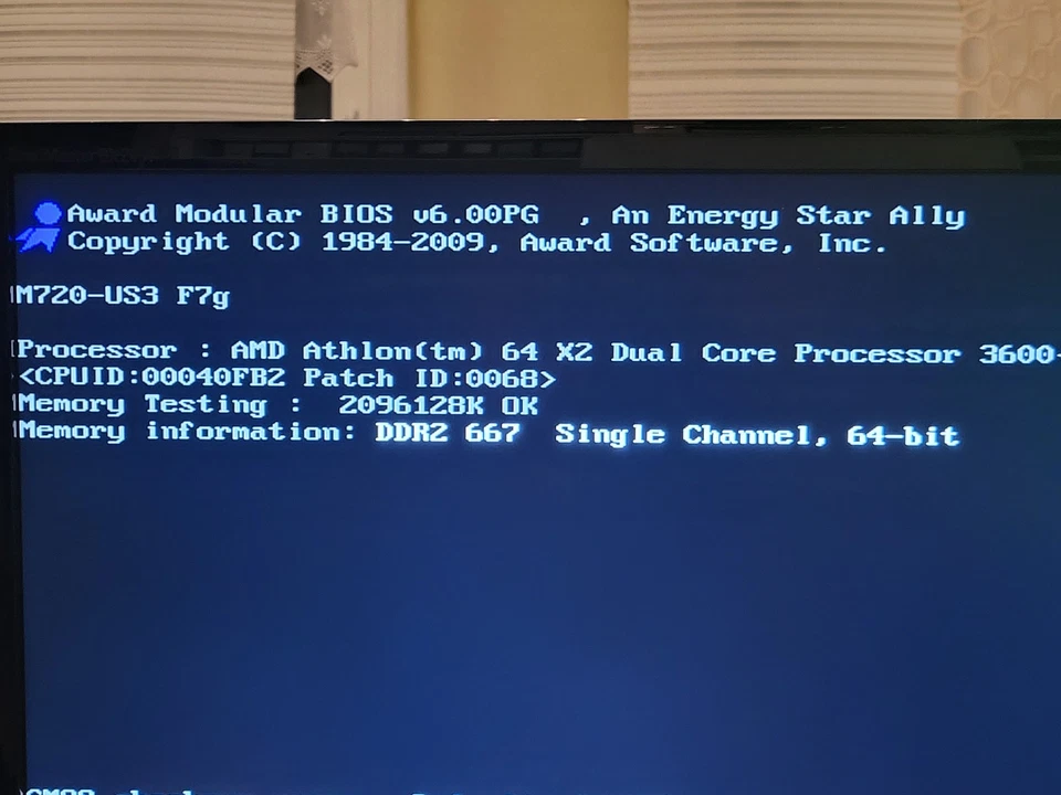 PC Desktop mit Windos XP, Cherry Tastatur, Hama inkl. Firewire