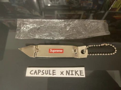 Porte clés ouvre bouteille SS10 Supreme Deadstock vintage boîte logo authentique MFG