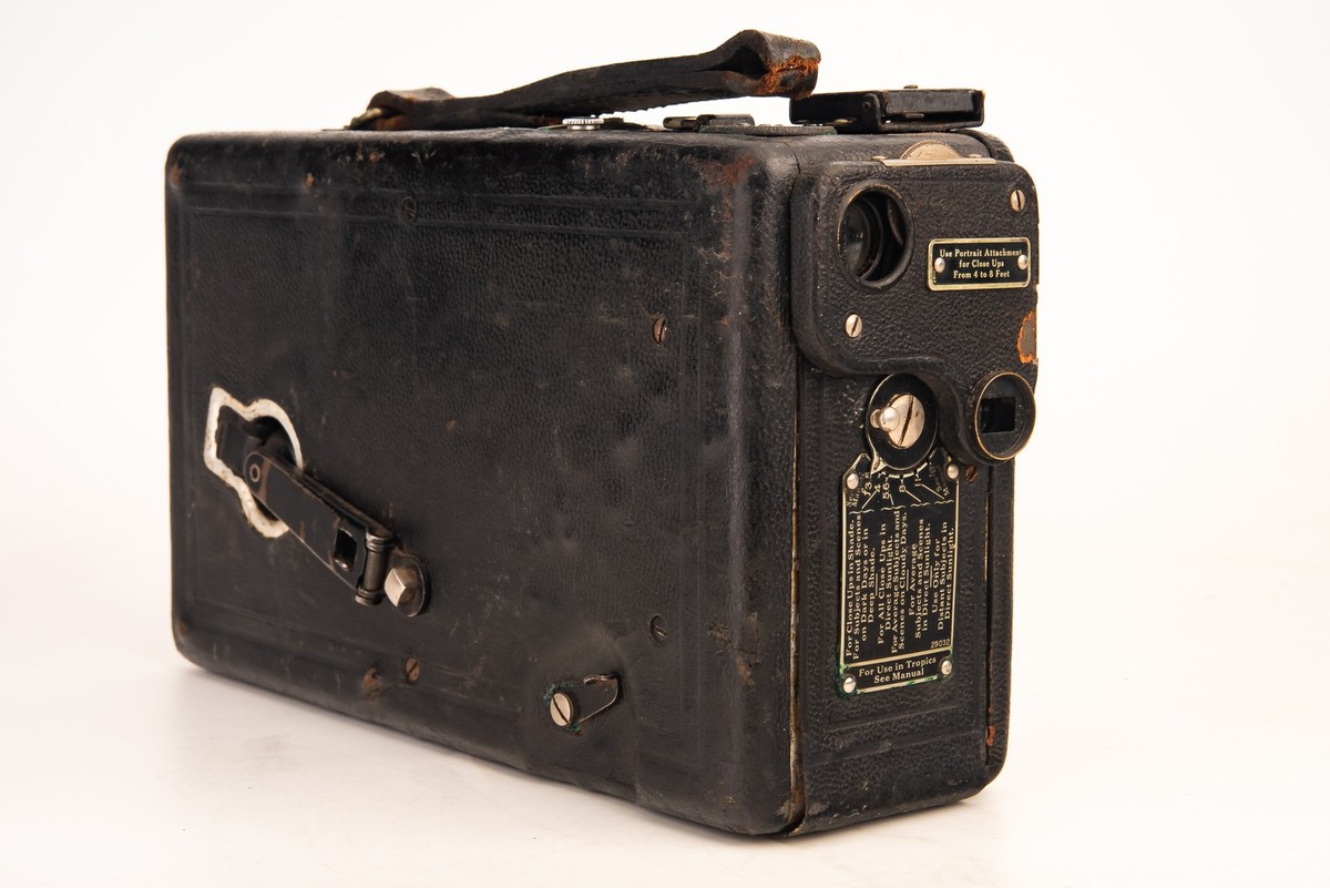 コダック Kodak 16mmカメラ Cine Model B Cine Kodak Model B | CinemaGear.com