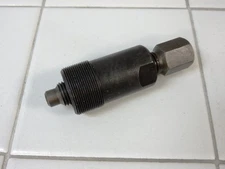 FLYWHEEL PULLER TOOL FOR SCOOTERS, ATVS AND KARTS WITH 125cc / 150cc GY6 MOTORS