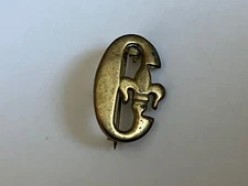 Vintage Conte of Florence Metal Pin Badge Rare!!