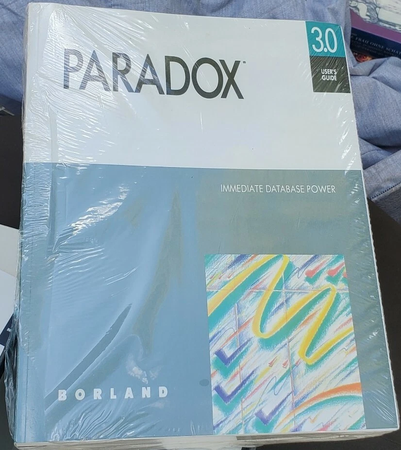 Borland Paradox DOS Version 3.0 in slip case, never installed 3.5" & 5 1/4" NOS - Image 3 of 4