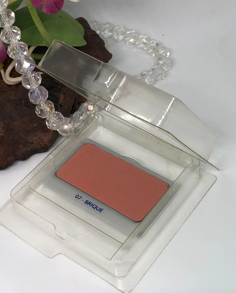 Refil de Blush Orlane Velvet Blusher - 07 Brique (Tijolo) - 0,14 oz Tamanho Completo - Novo - Imagem 2 de 4