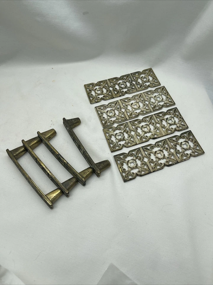 National Lock 1971 Fleur de Lis Bar Drawer Pull 3.5” & Backplate 4.5” Long - Image 3 of 4