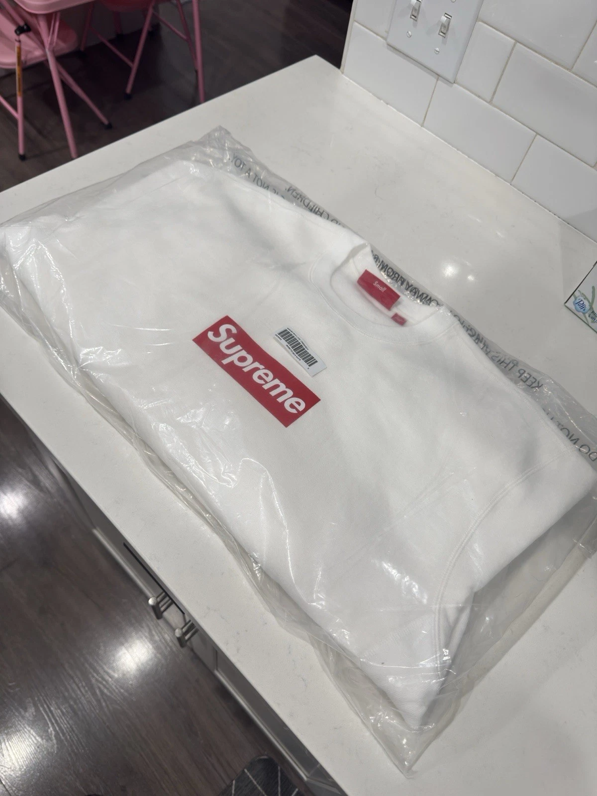 Logo Supreme Boîte Lavée Col Rond Blanc MOYEN ✅?