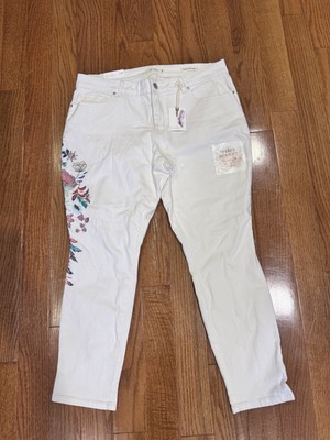Jessica Simpson Forever Rolled Ankle Denim Plus Size 16W Floral Embroidered NEW