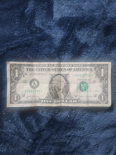 One Dollar with Star - Picture 1 of 2