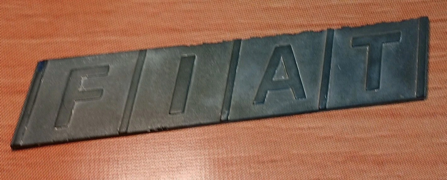 FIAT - VINTAGE CAR BADGE / EMBLEM - 118 X 23 MM - Photo 1