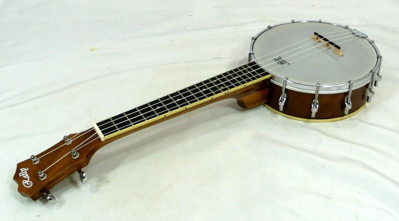 Rally walnut Ukulele banjo,chrome surface,hardcase,DUB2 series - Image 4 of 4