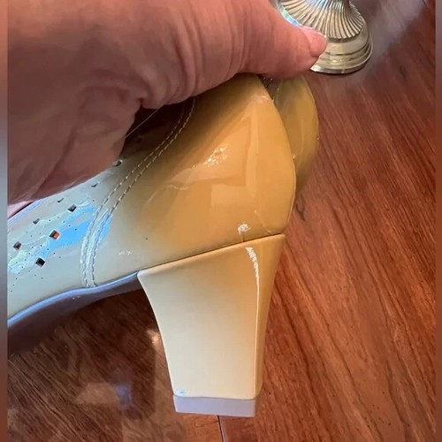 ARA SAND COLORED CLOSE 2.5" HEELS US SIZE 8 - Picture 7 of 8