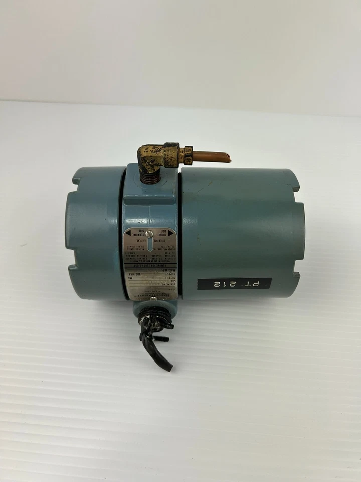 Transmisor de presión Rosemount 1135F1S1B1 CAL. 3-5 PSIG 4-20mA 45 VDC Max 15 PSI Foto 4 de 4