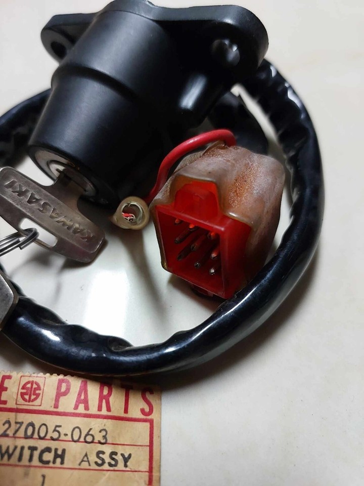 6V Ignition Coil For Vintage Kawasaki Motorcycles - Fits G5, H1, H2, KE Series & More 3 thumbnail image