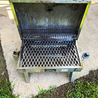 Smoke Hollow Portable Propane Smoker/Grill Stainless Steel 1 Burner Thermometer