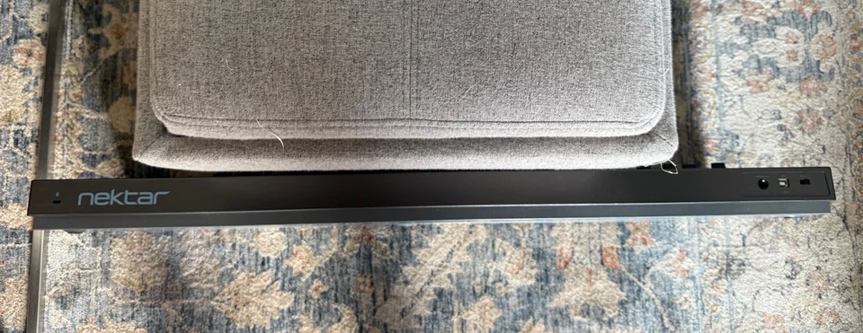 Nektar Impact LX49+ USB Midi Controller Keyboard Compatible Excellent Condition - Image 4 of 4