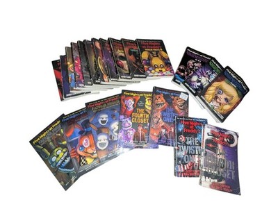five nights at freddys lot 21 FNAF Books Fazbear Frights 1-11, Pizzaplex 6-8