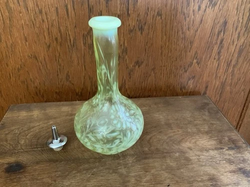 Fenton  Vaseline Opalescent Daisy and Fern Barber Bottle w/ Stopper