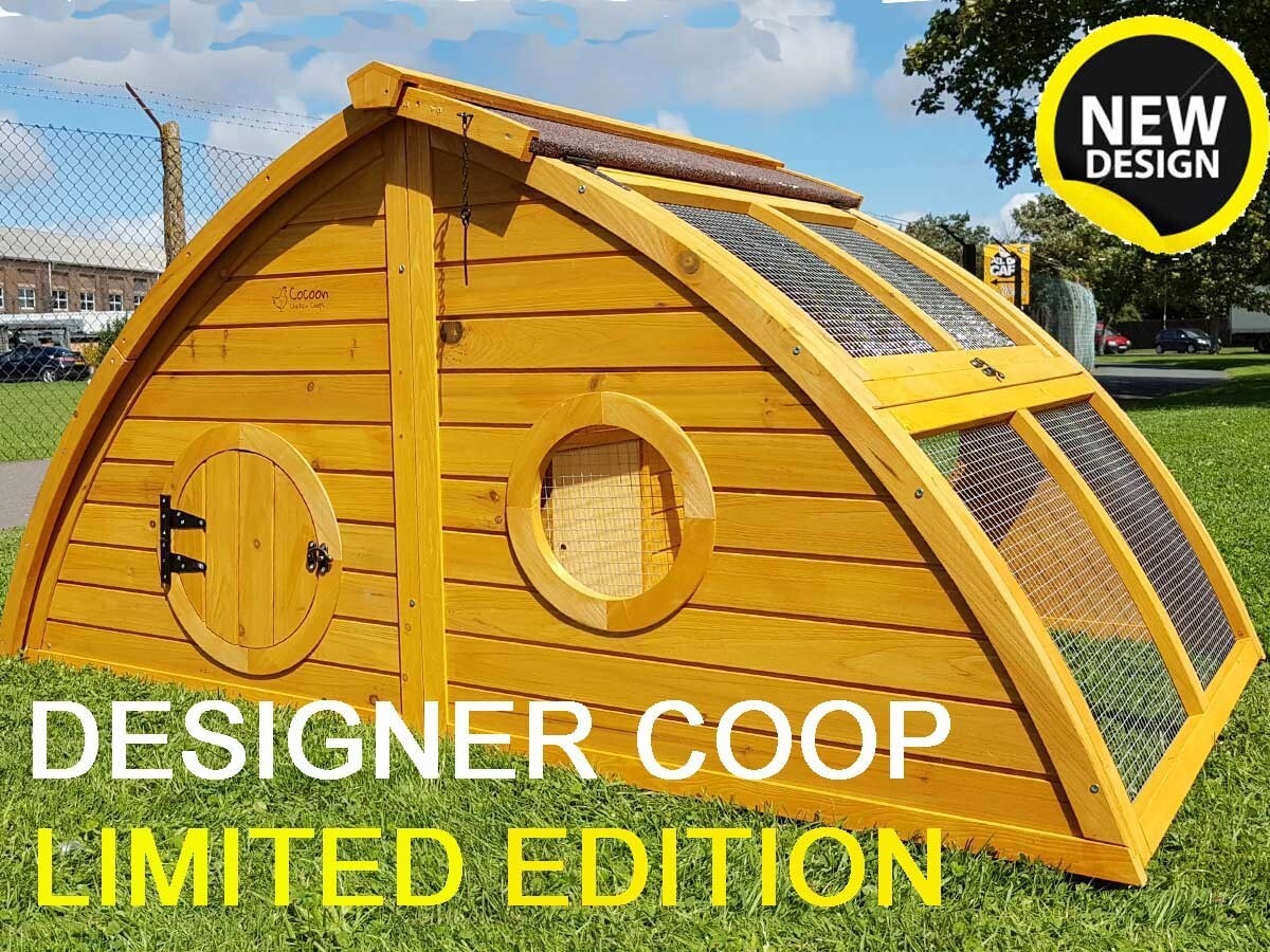 LARGE CHICKEN COOP CHICKEN HOUSE HATCHED HALF MOON HEN HOUSE RABBIT HUTCH