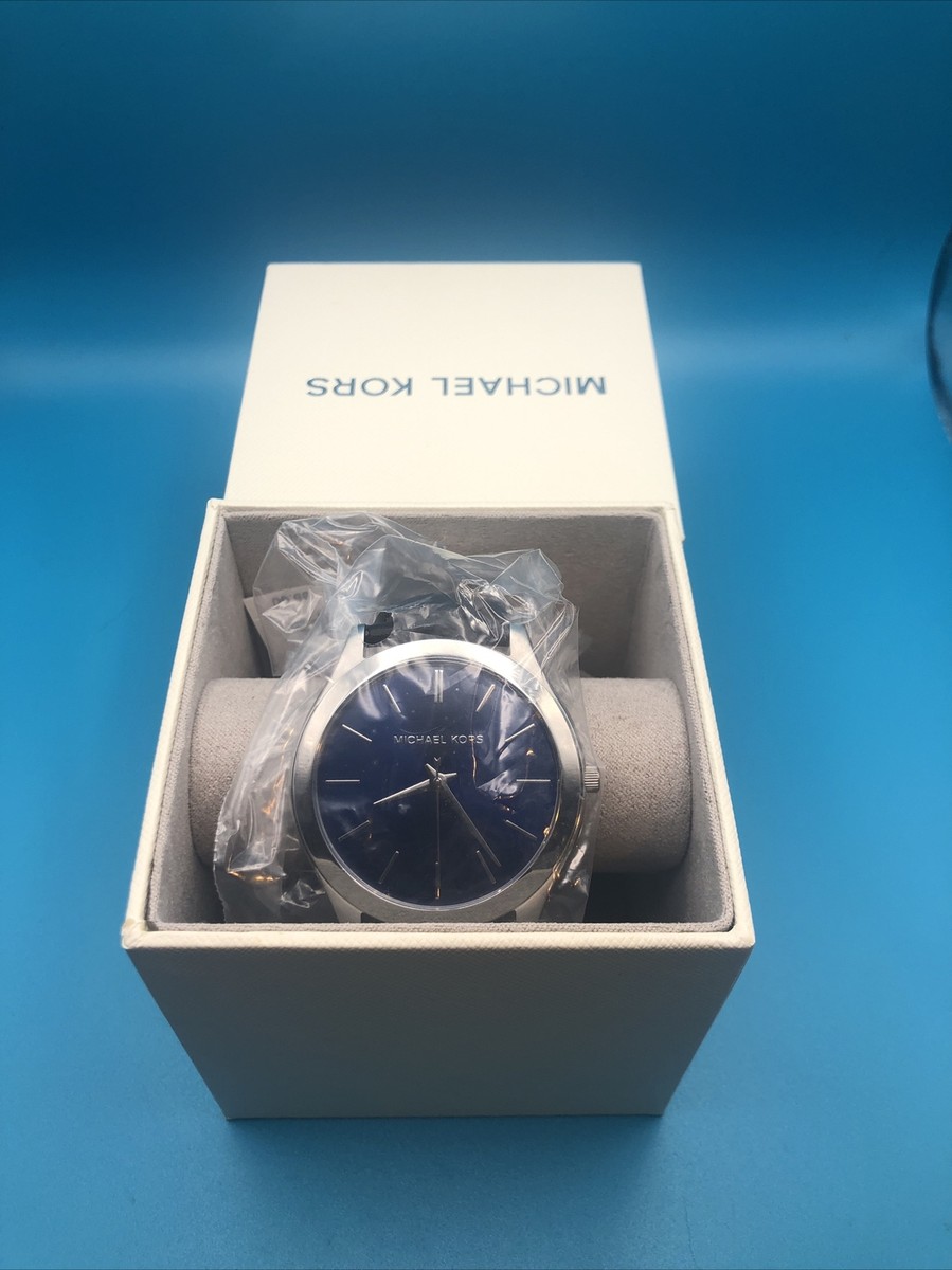 NWT MICHAEL KORS Watch NAVY WITH BLACK BAND SLIM RUNWAY  display picture 2