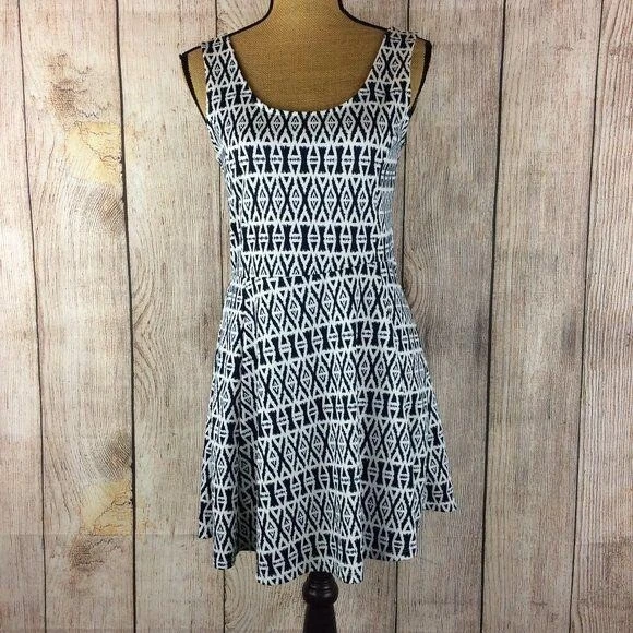 H&m divided best sale dress