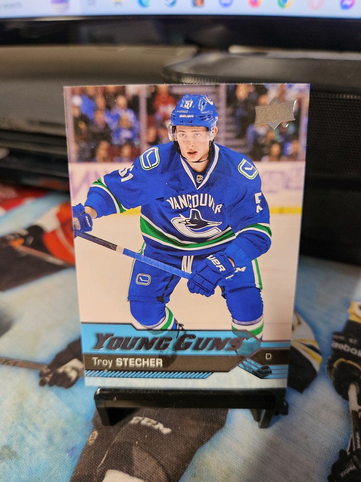 2016-17 Upper Deck #475 Troy Stecher Young Guns