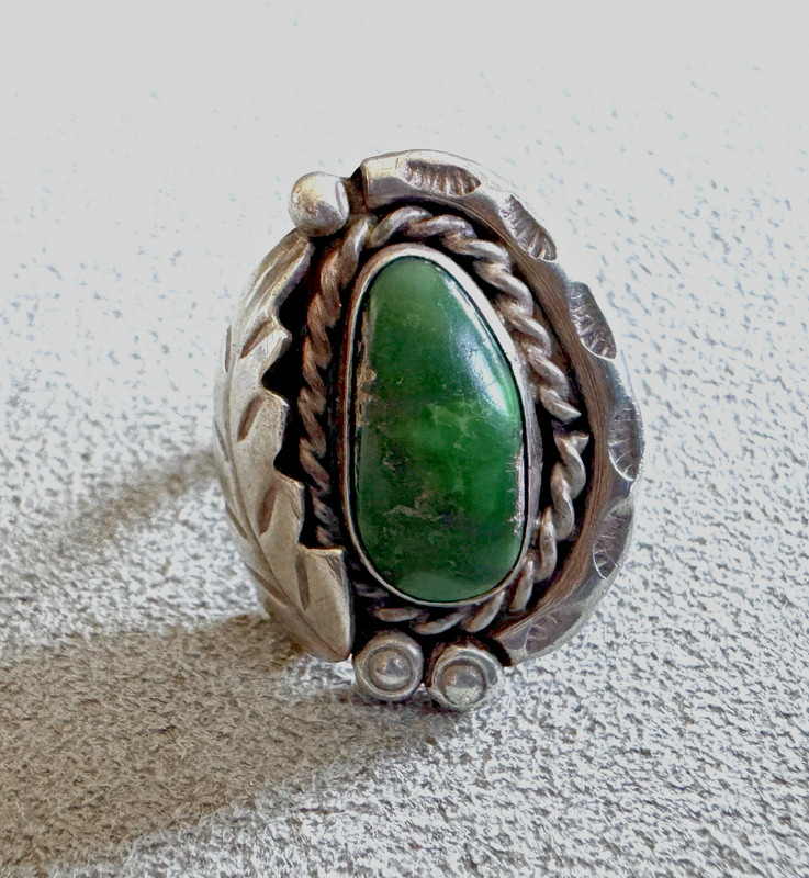 Vtg STERLING Silver Green TURQUOISE NAVAJO RING Size 6 + Leaf Stamped Rope Balls