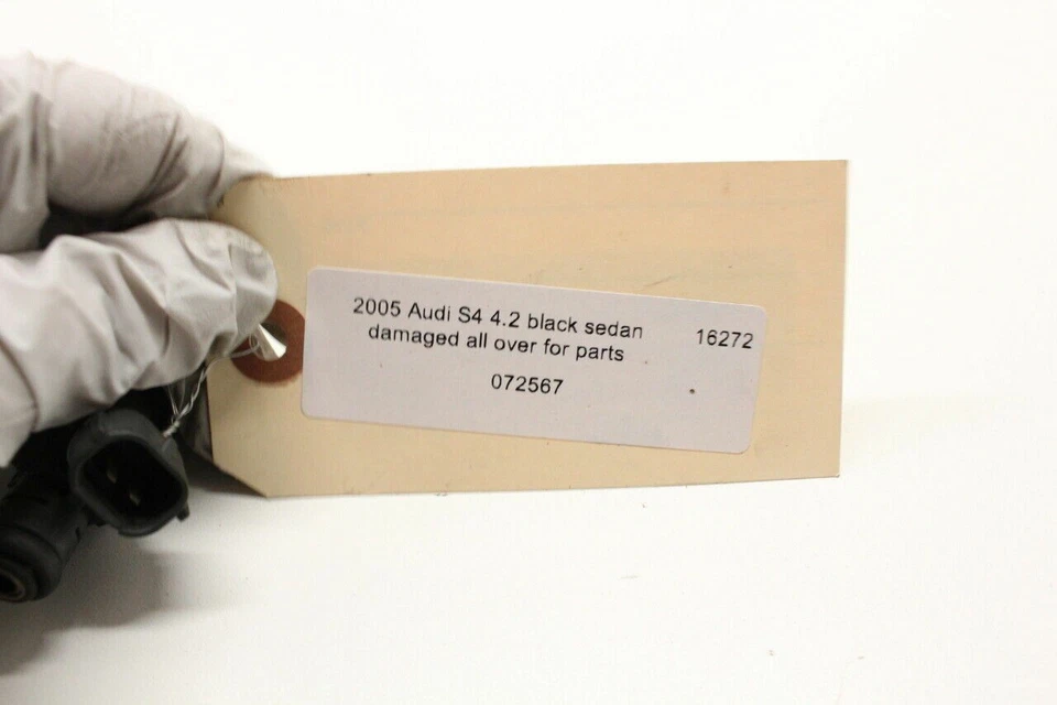 2004-2009 Audi S4 4.2L Fuel Injector OEM Used Foto 3 de 4