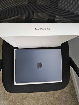 Apple MacBook Air 13 in 2024 Midnight/Apple M3 4.05 GHz, 256 GB 8 GB 8-Core
