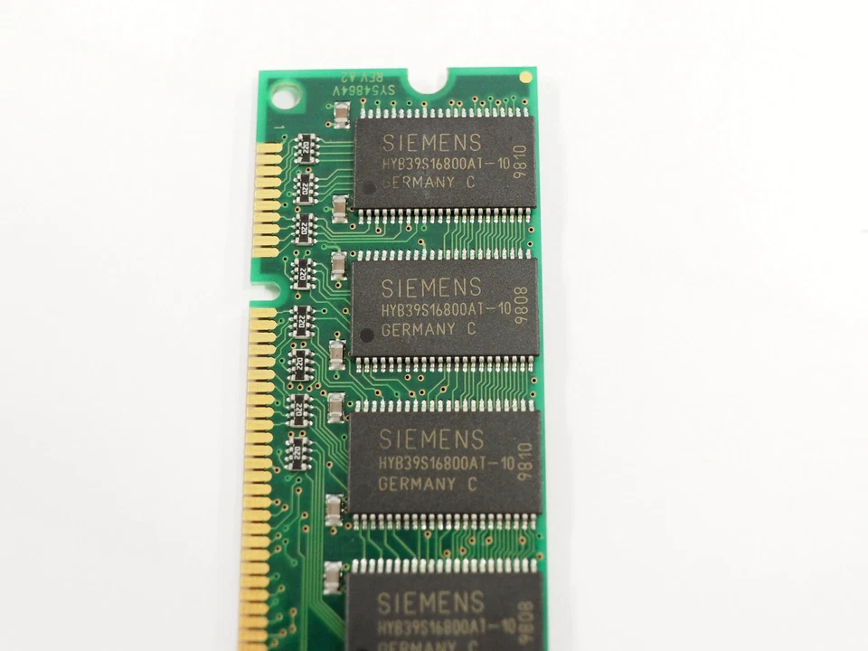 SIEMENS HYB39S16800AT-10 100MHz 16 MBit Synchronous SDRAM Memory Module - Image 4 of 4