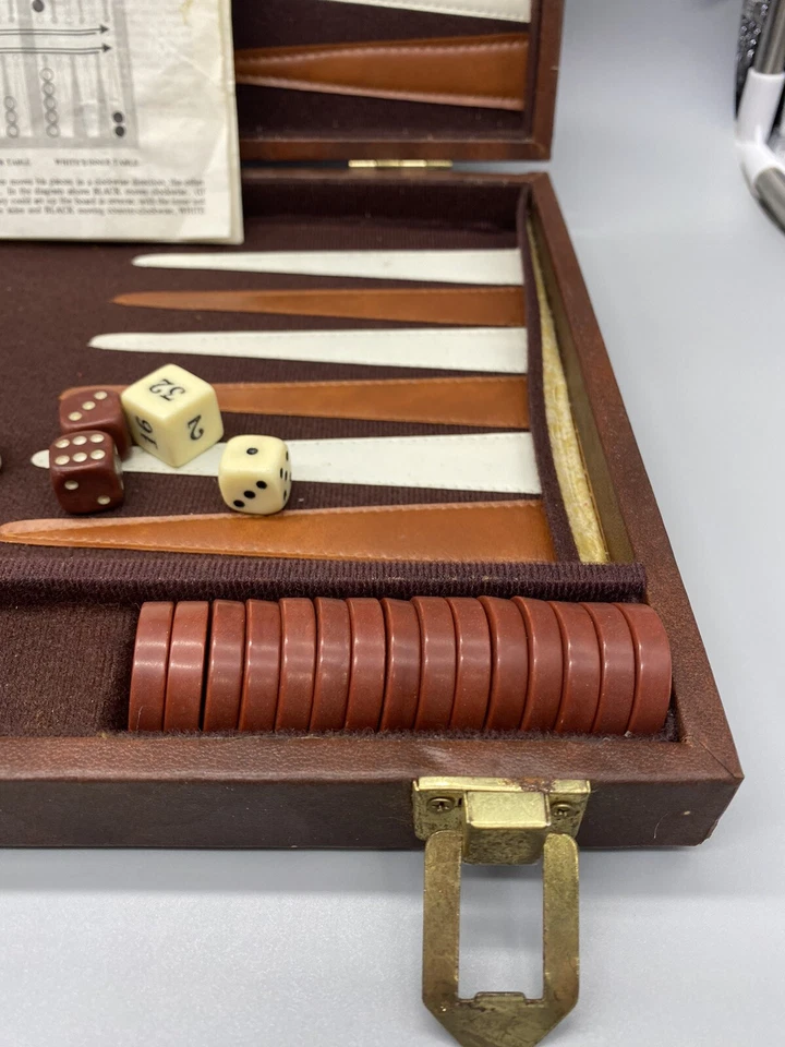 Vintage Cardinal Backgammon Set Brown Cream Bakelite? Chips Padded Case COMPLETE - Image 4 of 4
