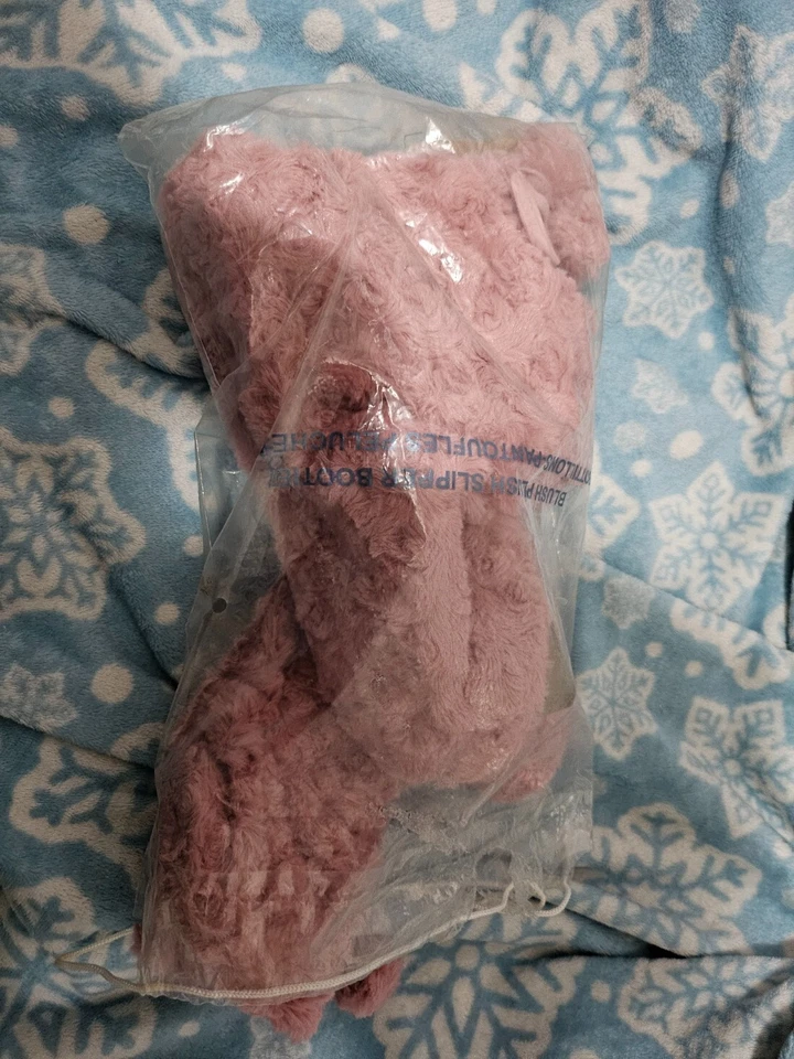 botines avon felpa rosa Foto 2 de 4