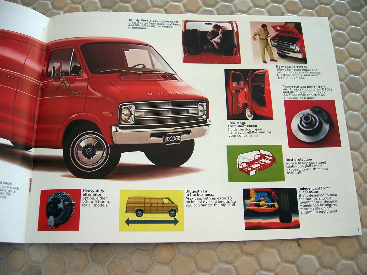 DODGE OFFICIAL TRADESMAN VANS PRESTIGE SALES BROCHURE 1976 USA
