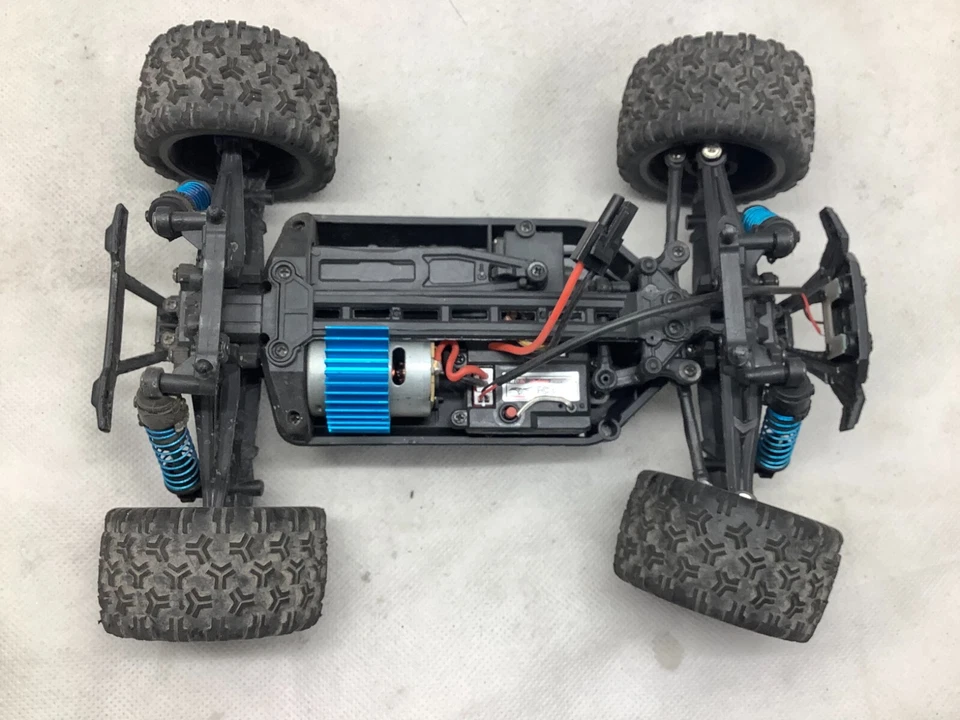 TENSSENX 1:18 Scale All Terrain RC Cars, 40KM/H High Speed 4WD Remote Control... - Image 4 of 4