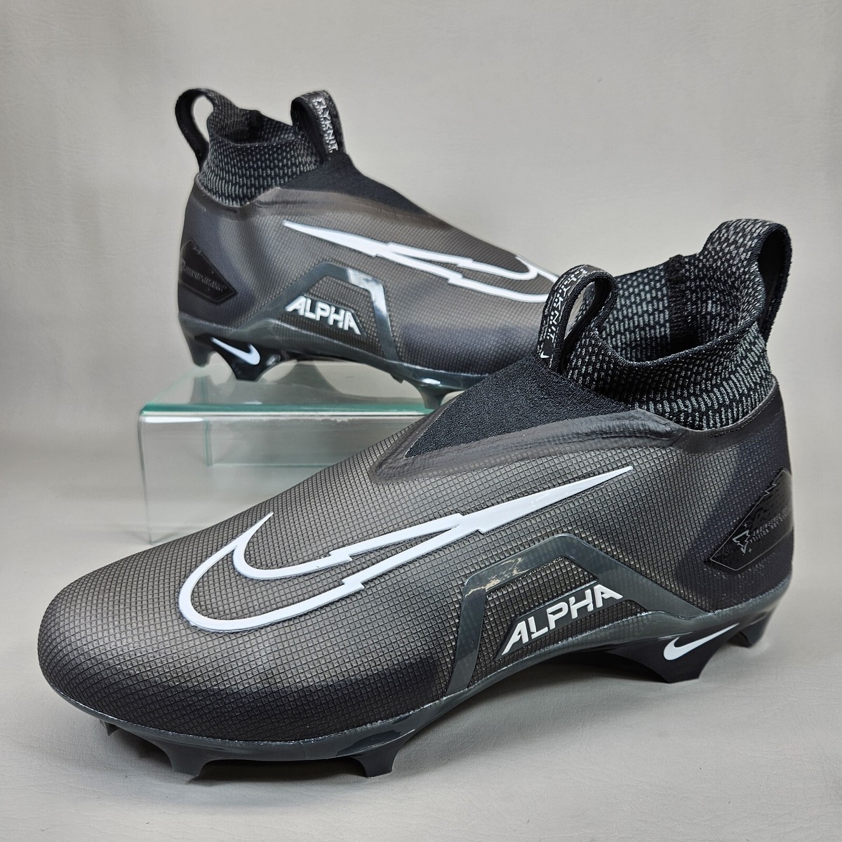 Nike Alpha Menace Elite 3 Football Cleats Black White CM1792  display picture 2
