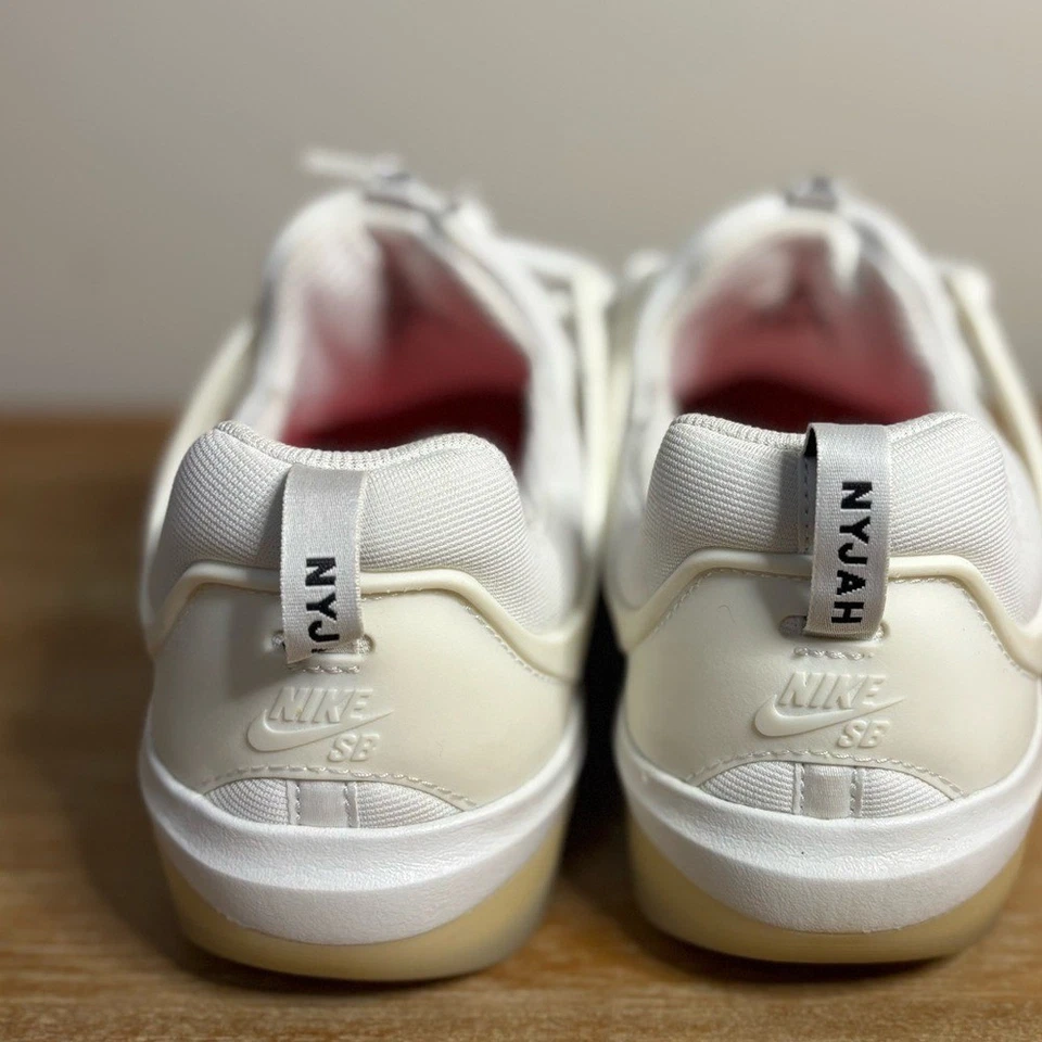 Zapatos para hombre Nike SB Zoom Nyjah 3 blancos negros Summit DJ6130-100 talla 8,5 Foto 4 de 4