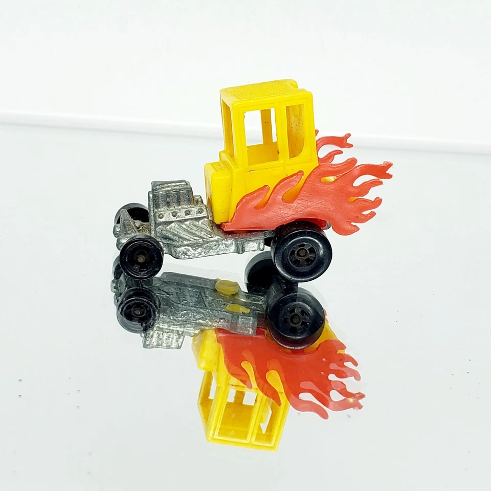 Vintage 1970's Hot Wheels Zowees Light My Fire Vehicle Excellent Condition - Image 2 of 2