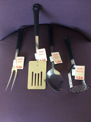 BRANDNEU - PASSENDES SET GABEL, WENDER, BASTLÖFFEL, STAMPFER - FARBE SCHWARZ