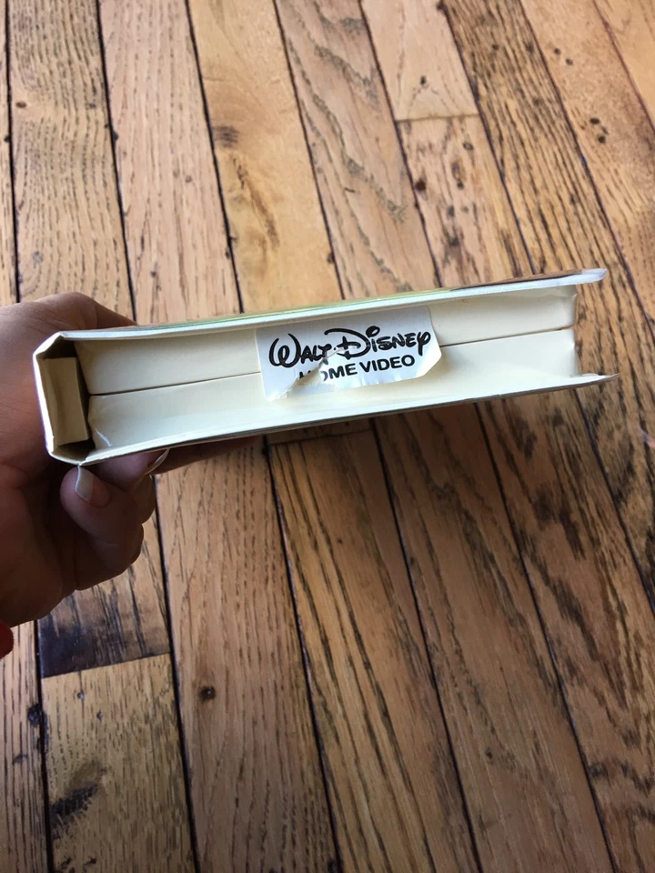 The Fox and the Hound VHS Black Diamond Walt Disney Original Animated Classic 34 - Image 3 of 4