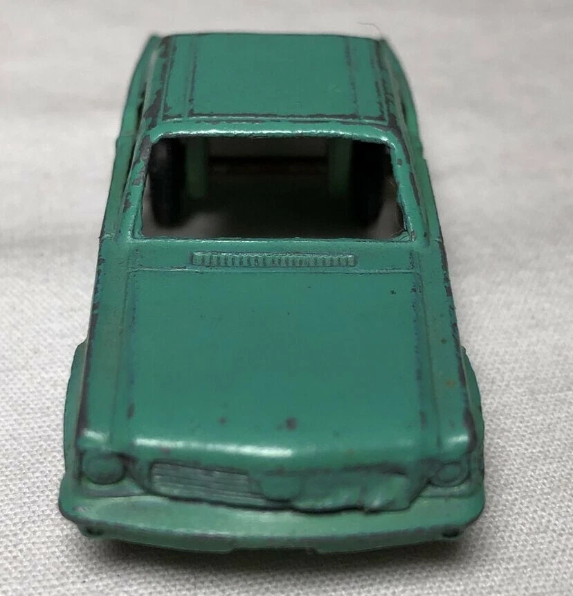 TootsieToy Mustang. Nice looking classic mint colored Mustang - Image 3 of 4