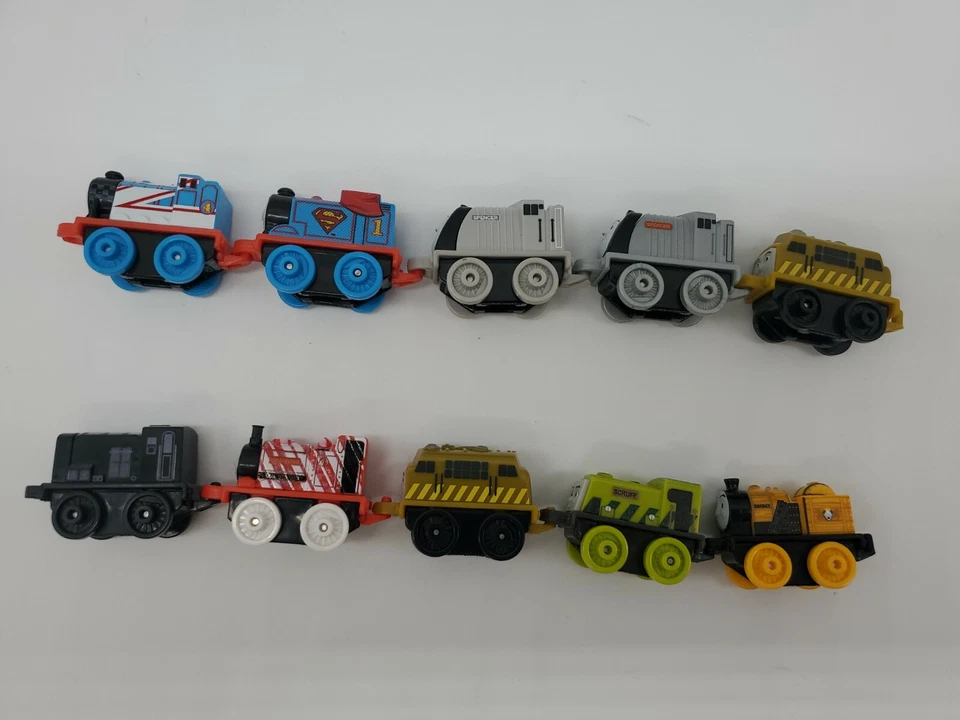 Thomas & Friends Minis Train Tank Engine Lote de 10 Superman Thomas, Mono Spencer - Imagem 4 de 4