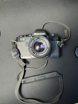 Mamiya ZE Mamiya Sekor E 50mm f1.7