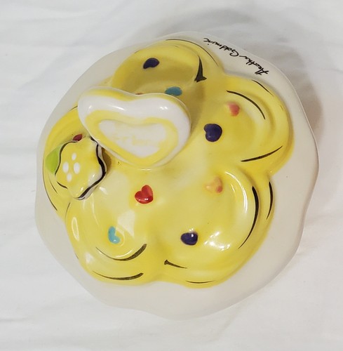 Blue Sky Clay Works 2009 Yellow 4” Cupcake "You're Special" Tinker Box Goldminc - Picture 2 of 14