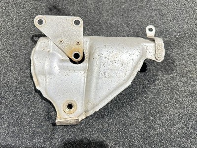 Audi A1 Sport Turbo Hitzeschild Abdeckung Schutz 04E253041F Bj 2017