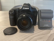 Canon EOS 5D Digital SLR Camera - W/35-105 Lens Battery And Charger