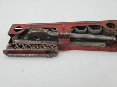 Vintage 17 Piece Indestro Socket Wrench Set SAE #1452 USA
