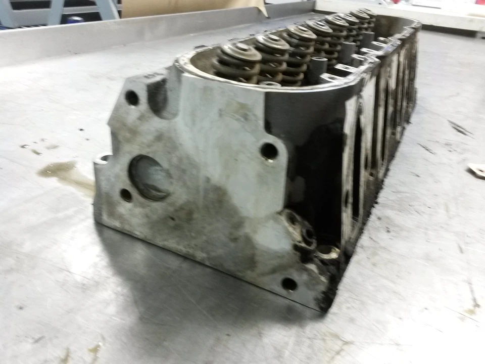 Головка блока цилиндров для 00-06 GMC Yukon XL 2500 6.0 317 - Изображение 4 из 4