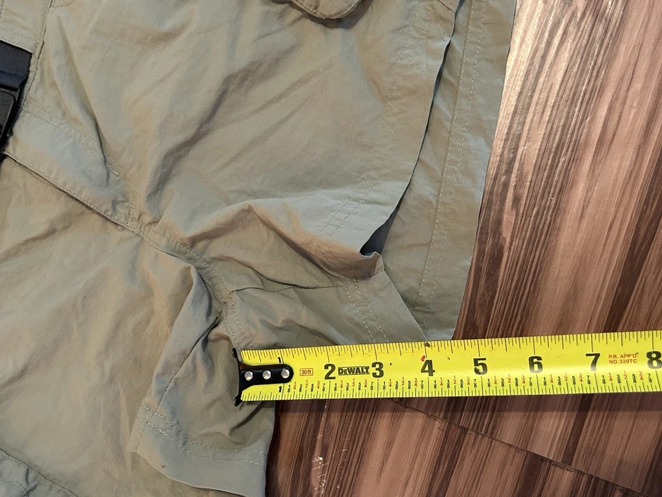 Columbia Womens Cargo Hiking Shorts Beige Khaki Belted sz Medium - Image 4 of 4