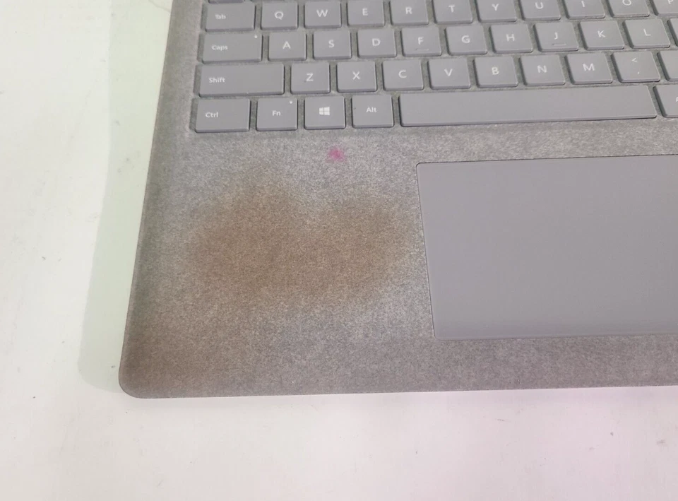 Microsoft Surface Laptop 1769 13.5" i5-7200U 4GB RAM 128GB SSD Win 10 Pro Foto 3 de 4