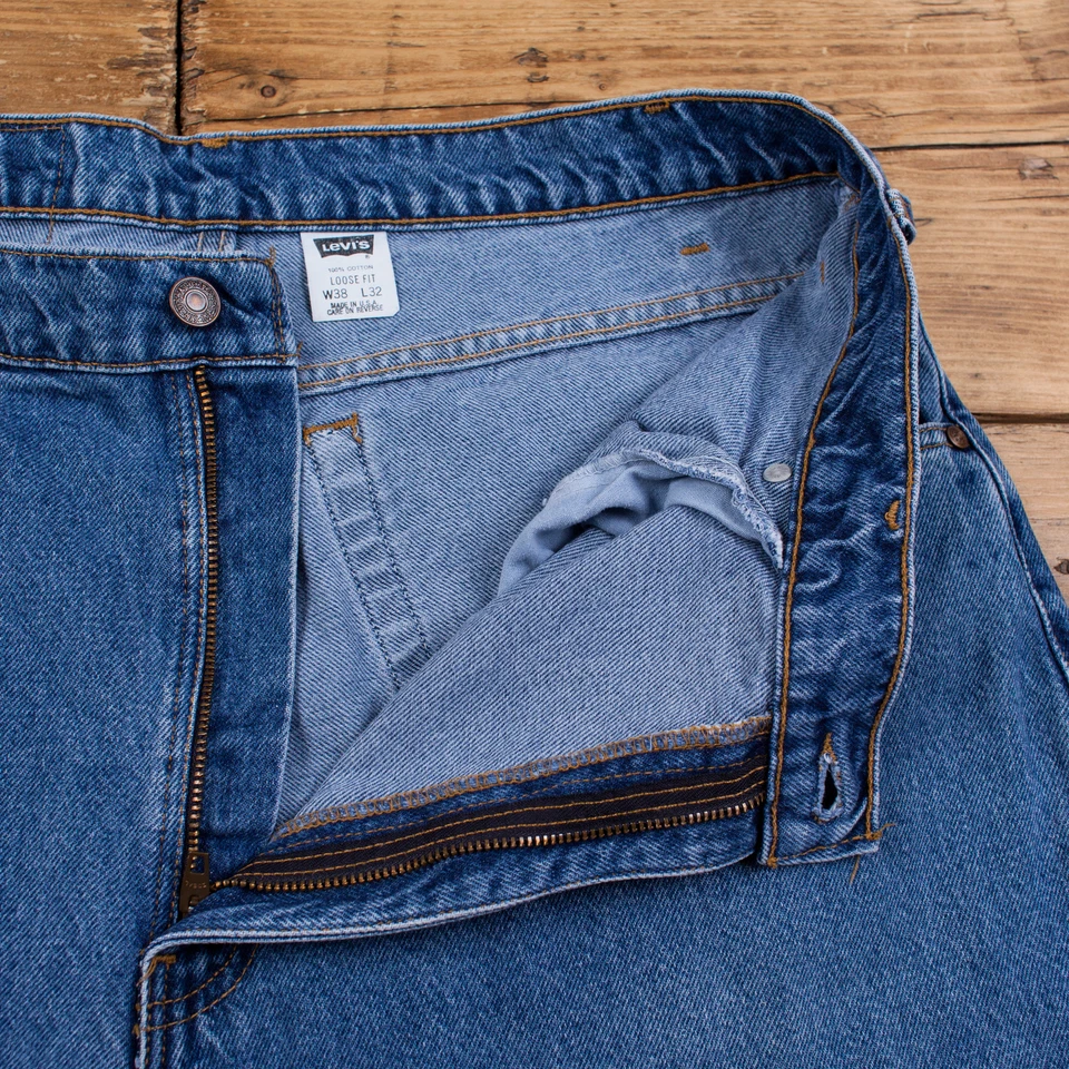 Vintage Levis 545 Jeans 38 x 32 USA Made 90s Dark Wash Straight Blue Brown Tab - Image 4 of 4