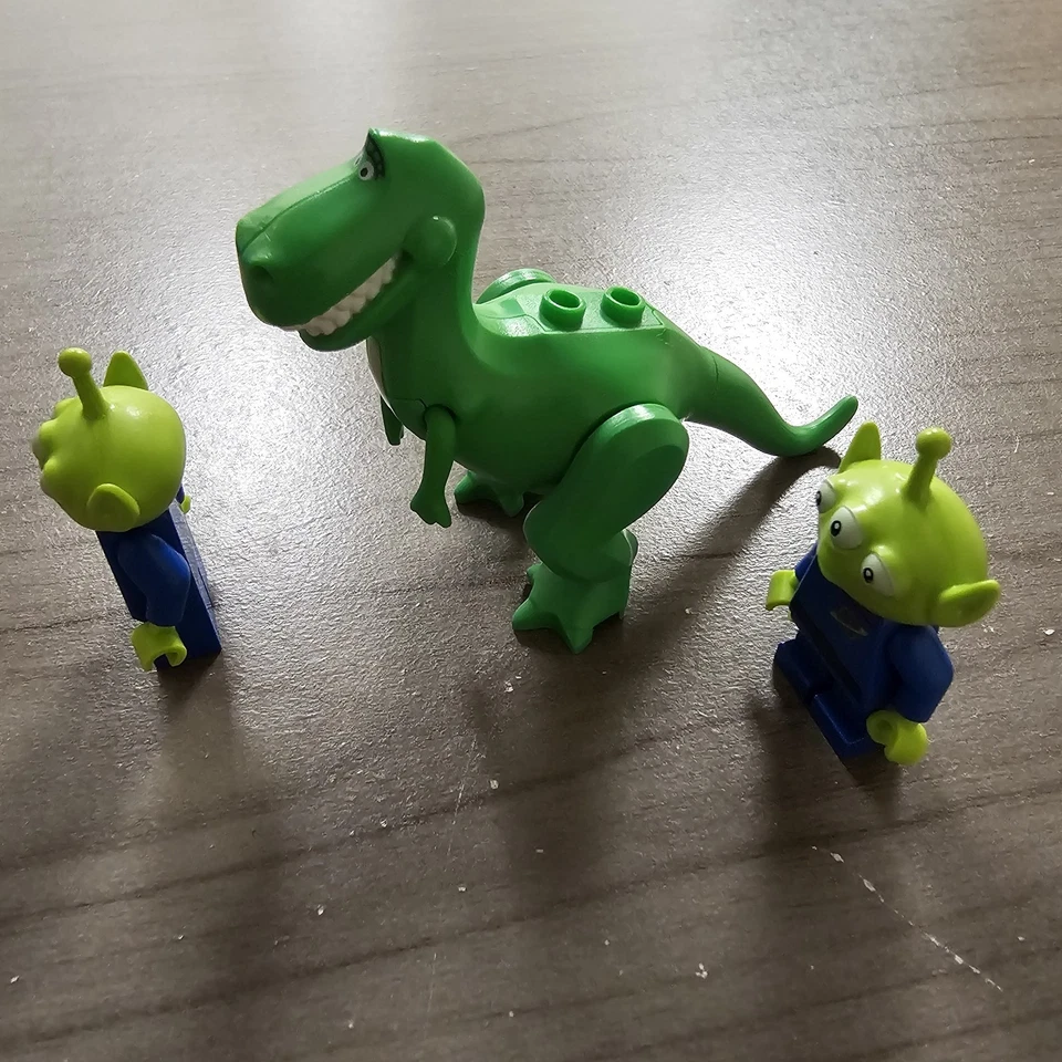 Lego Toy Story Pizza Planet Green Alien And Rex Minifigures Lot. FAST SHIPPING!. - Image 2 of 4